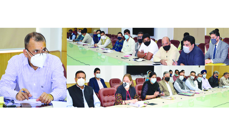 Nitishwar Kumar chairs weekly review meetings