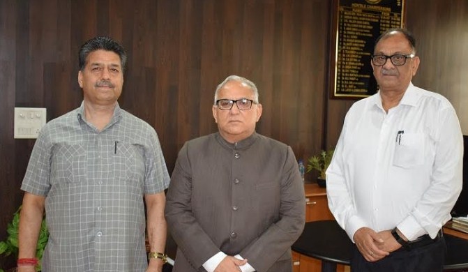 4 newly appointed JKPSC members administered oath of office