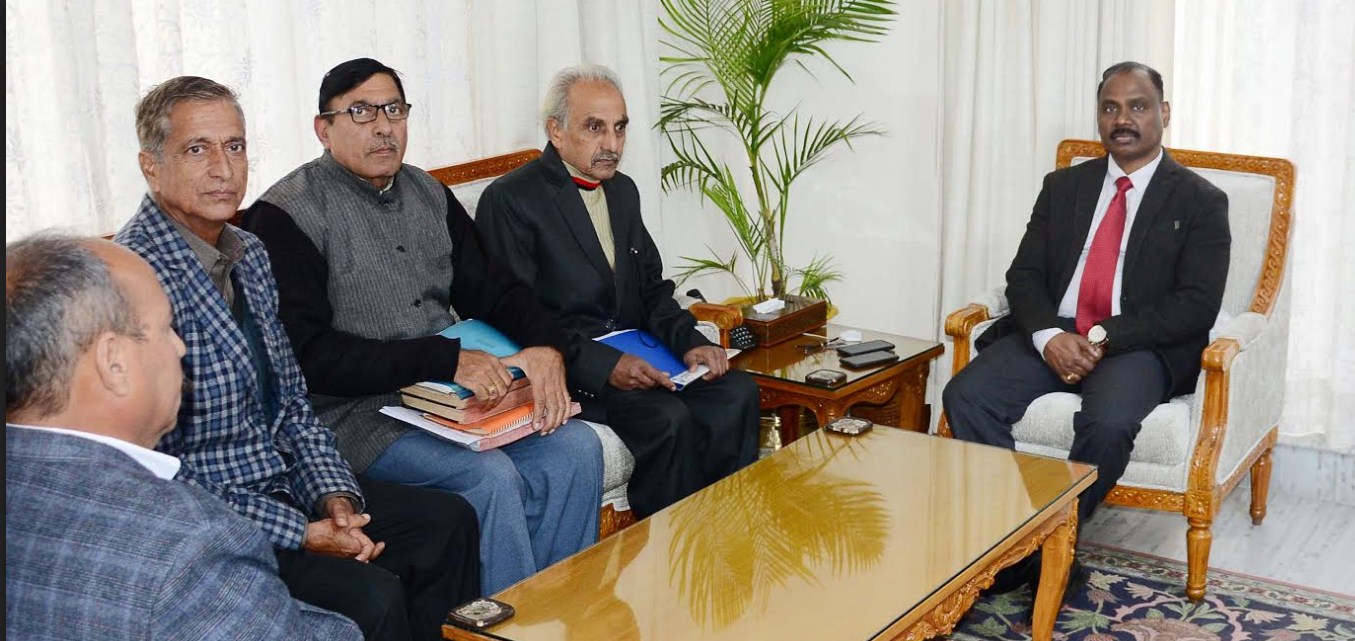 All J&K OBC Maha-Sabha delegation calls on Lt. Governor