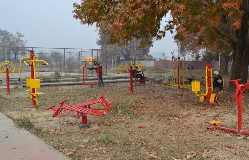 Open gymnasiums being set up across Srinagar