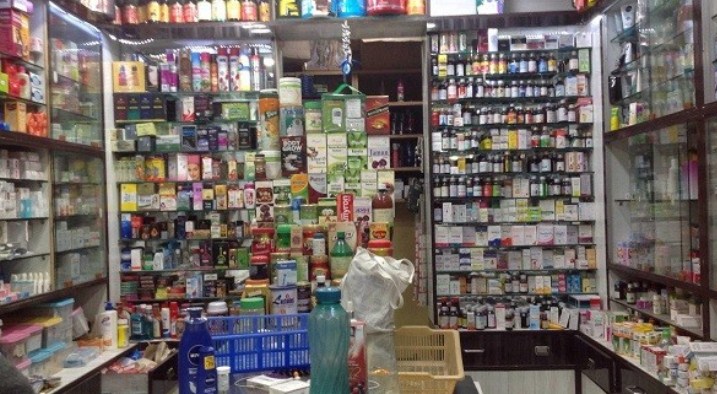 Drug Controller Team inspects Medical Stores in Jammu