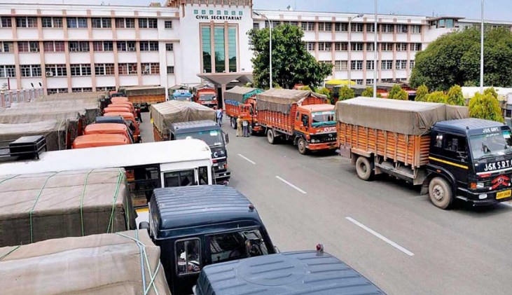 Darbar move advance party leave for winter capital, Jammu