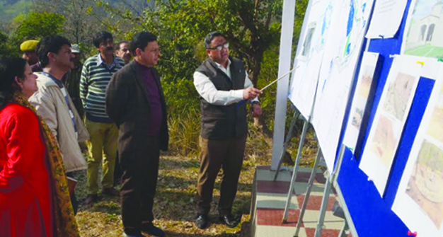  Divisional Commissioner inspects work progress on Jambu Zoo