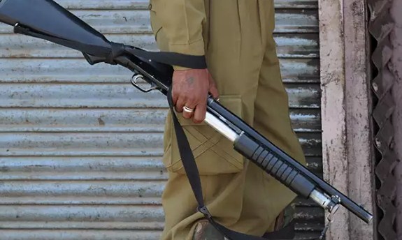 J&K HC dismisses PIL seeking ban on use of pellet guns in Kashmir