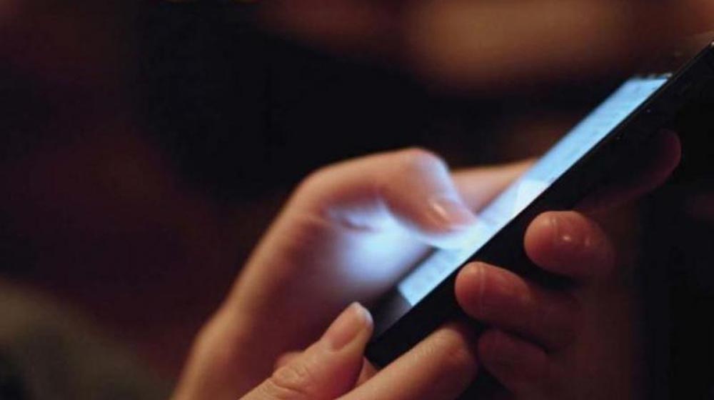 Mobile services in 10 Jammu districts to be restored from midnight; restrictions to continue in Banihal