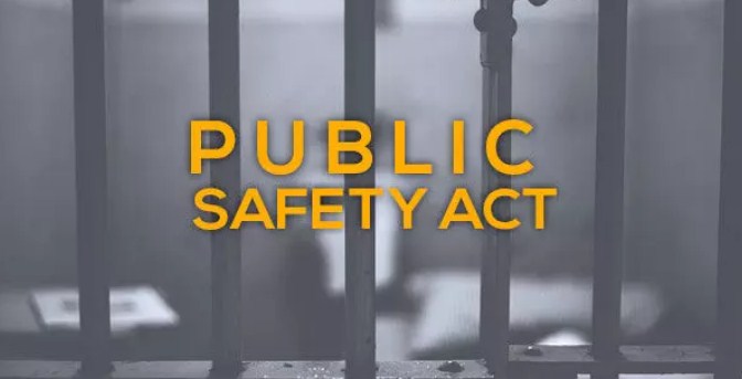 Omar, Mehbooba booked under PSA