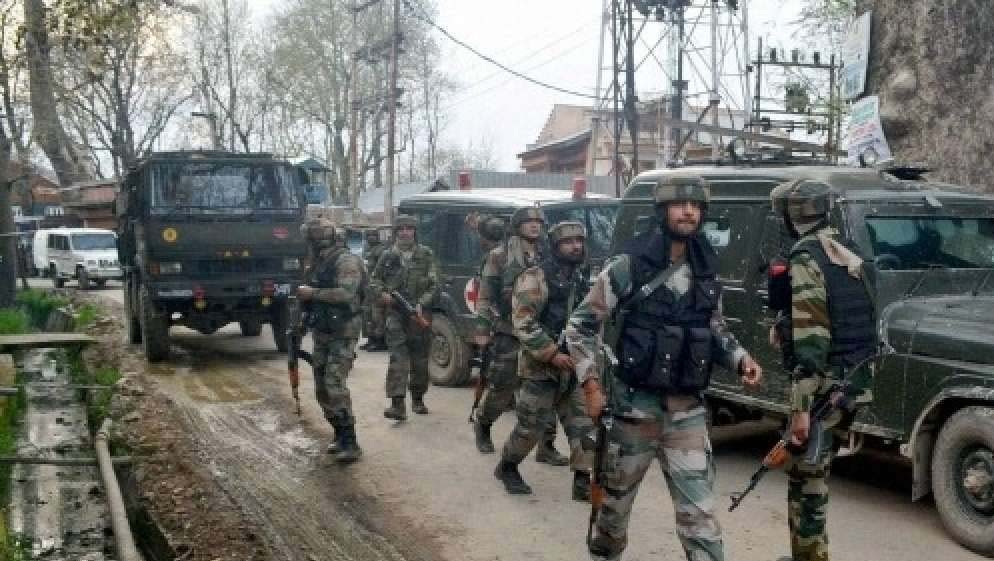 Pakistan continues mortar shelling along LoC in Jammu and Kashmir's Poonch