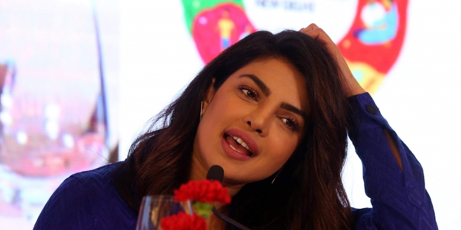 Priyanka Chopra''s views on Kashmir is of an Indian: Javed Akhtar