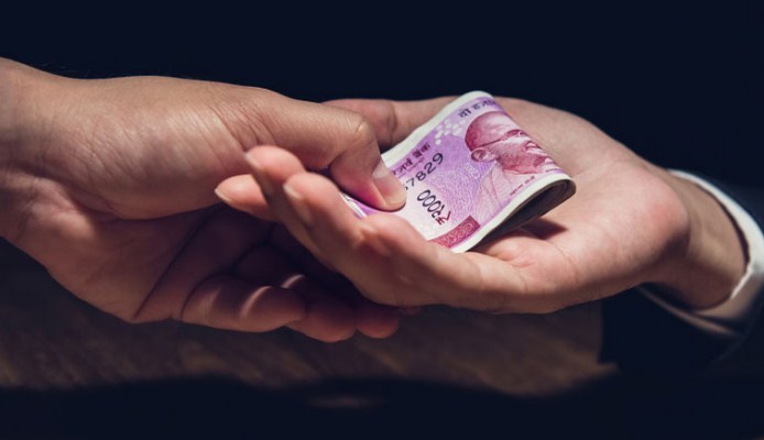 CBI catches Food & Supply official in bribe case in Rajouri