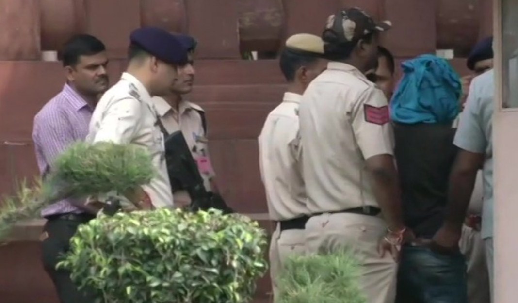 Security forces foil trespassing attempt at Parliament, suspect detained