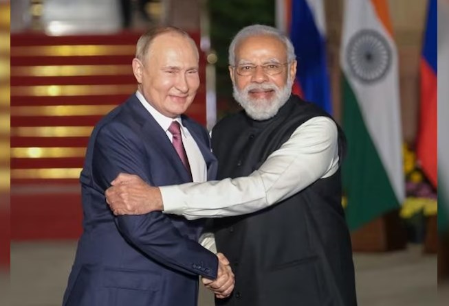 Putin to seek another presidential term in Russia after over two decades in power