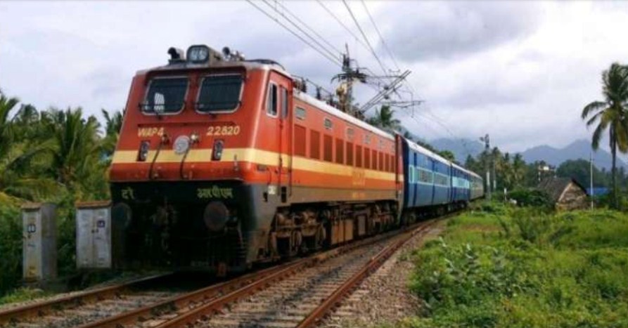2600 trains to run in next 10 days, 36 lakh people likely to travel: Indian Railways