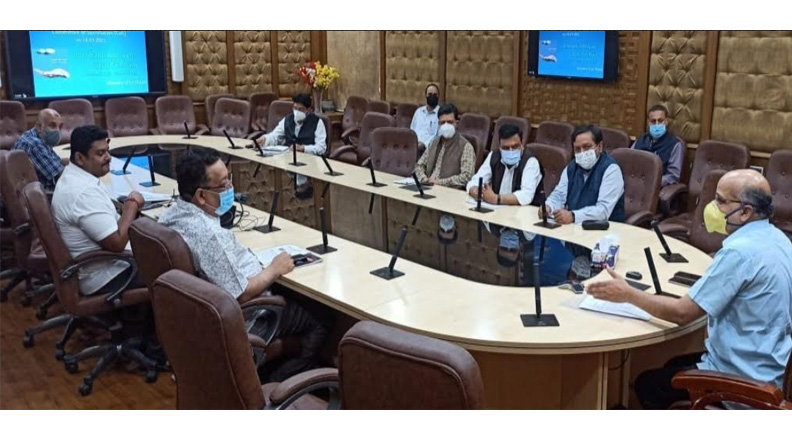CS urges people to get vaccinated quickly; J&K ramping up capacity to administer 3 lakh COVID vaccine doses per day; store 50 lakh in cold chain