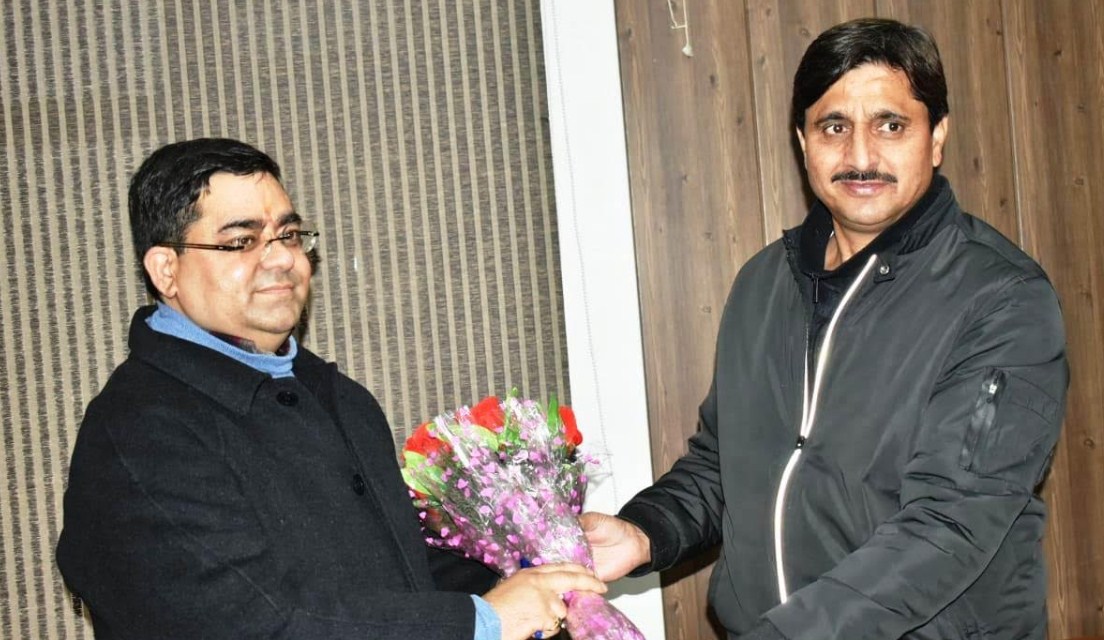 Rajesh K Shavan assumes charge as DC Rajouri