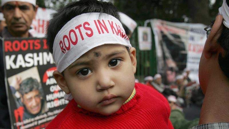''We''re coming back home'': Kashmiri Pandits roar at Jantar Mantar   