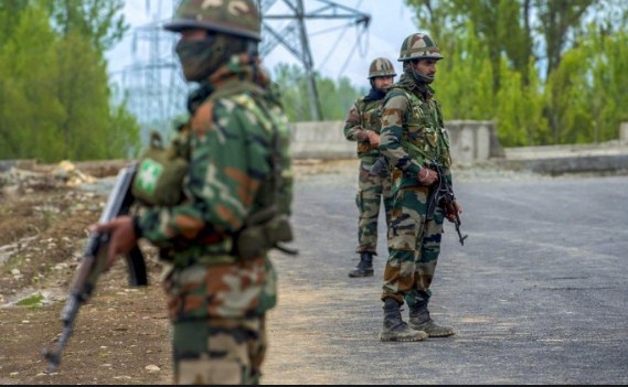 Army soldier dies, porter injured in Uri