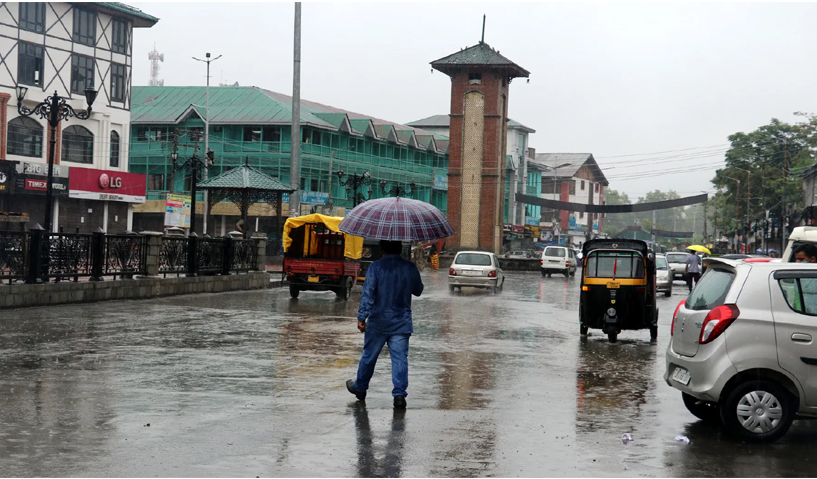 Rains Lash Kashmir, MeT Issues ‘Yellow’ Warning For Feb 26, 27