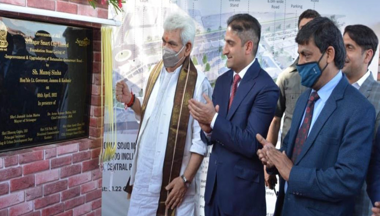 Lt Governor lays foundation stone for various Smart City projects in Srinagar