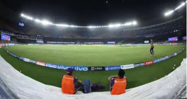 Breaking: IPL 2021 suspended for now after four players test positive