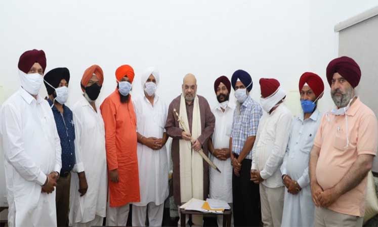 HM Amit Shah meets delegation from All Sikh Gurdwara Management Committee of Kashmir