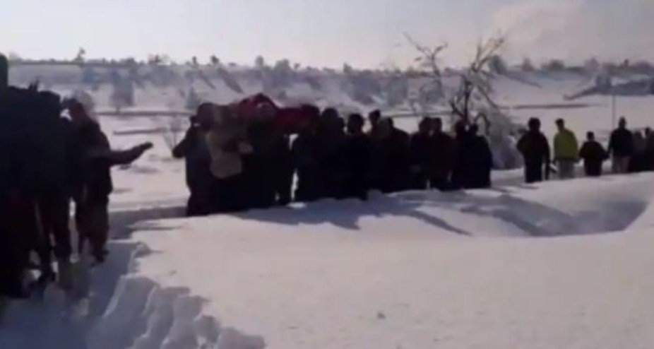 Jawans carry pregnant Kashmiri woman in snowfall, PM Modi hails Army’s valour