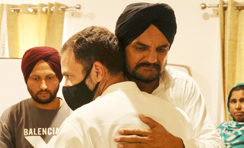 Punjab: Rahul Gandhi meets Punjabi singer Sidhu  Moose Wala’s family in Mansa