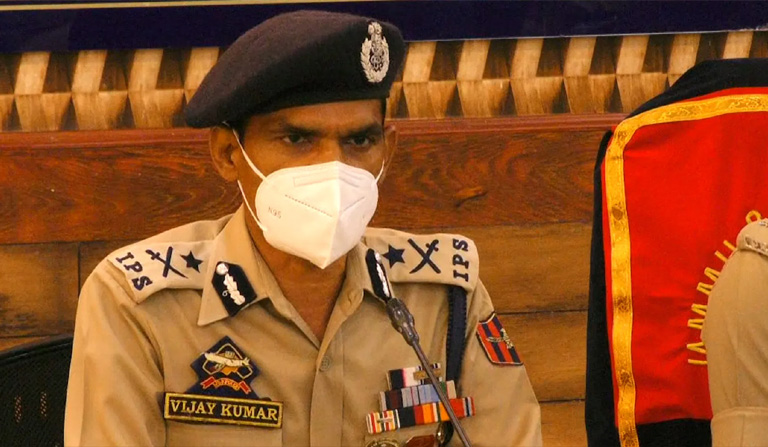 IGP reviews security situation in Kashmir, for revisit existing SF deployments