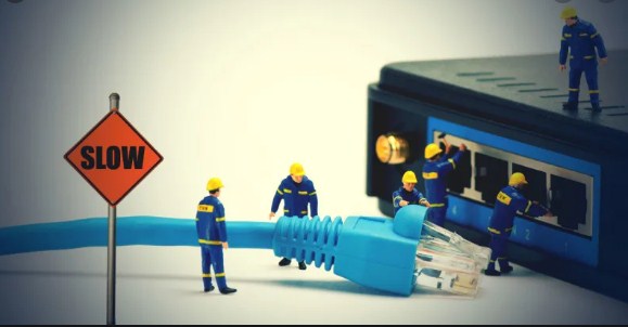J&K HC summons Home Secretary over poor internet speed