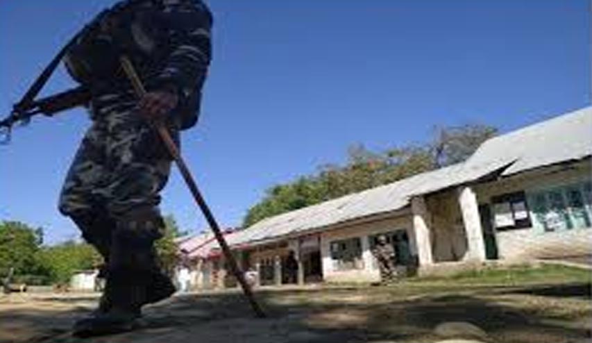 Terrorists hurl petrol bomb at school in Shopian, J&K