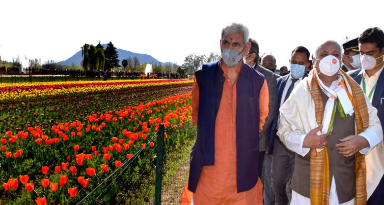 Lt Governor inaugurates Tulip Festival at Asia's largest Tulip Garden in Srinagar
