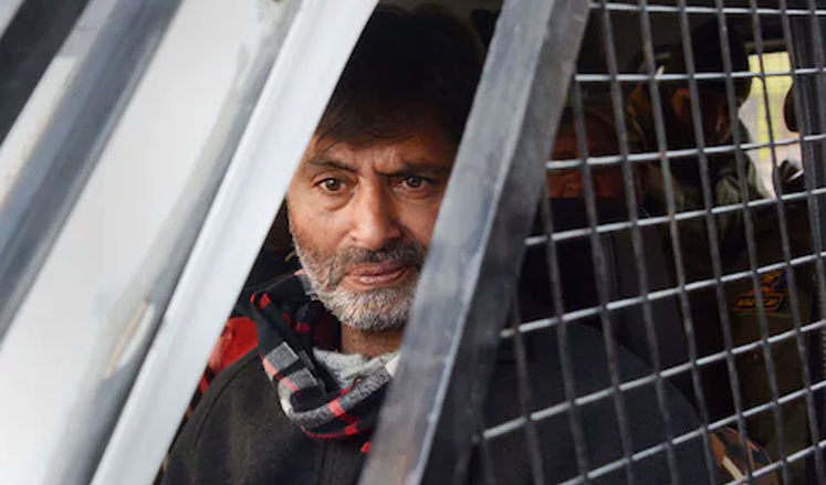Pak PM backs Yasin Malik, says India mistreating ‘political prisoners’ in J&K