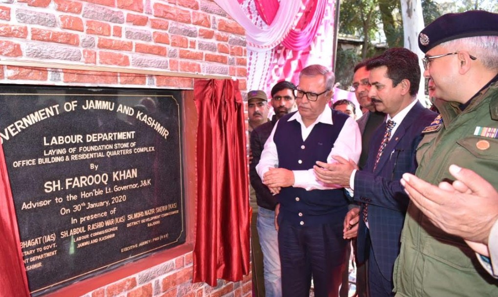 Advisor Khan tours Rajouri district
