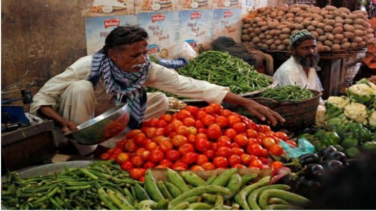 After onion, tomato prices surge; being sold at Rs 62 per kg in Delhi-NCR