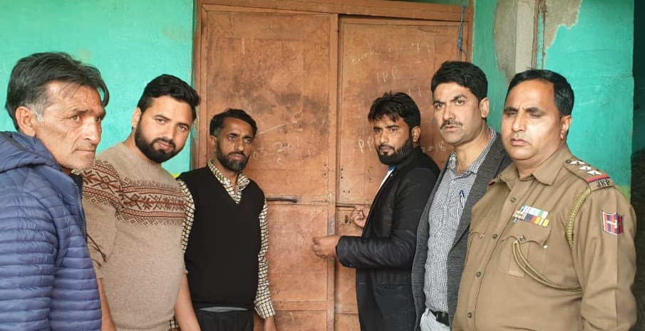 Two Govt buildings vacated from illegal occupants in Rajouri