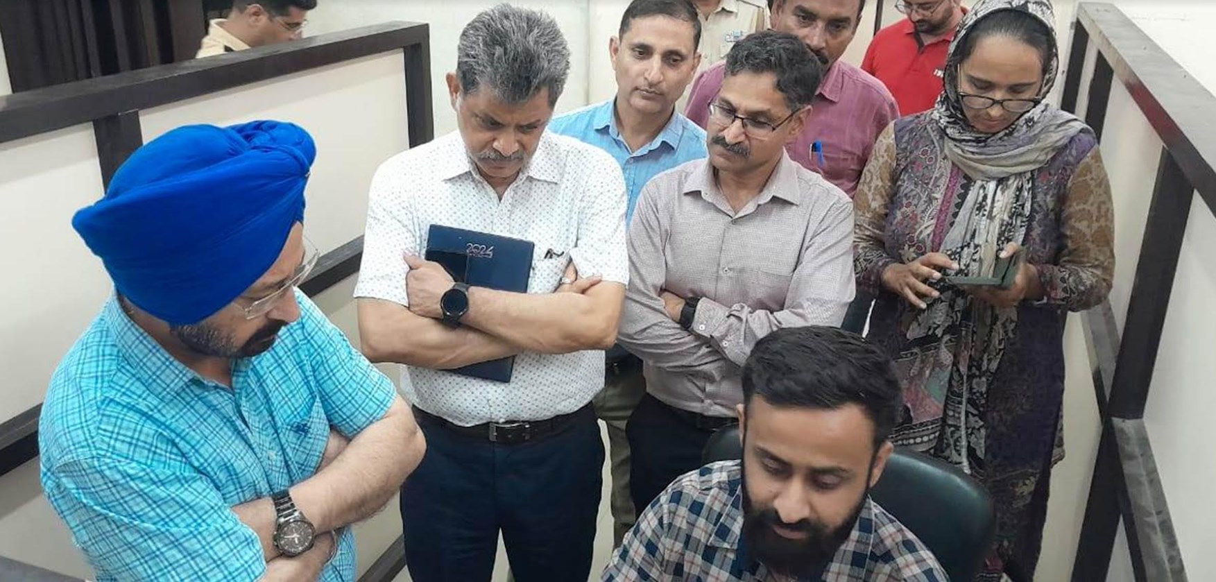 Transport Commissioner reviews status of services delivery mechanism at RTO Office Jammu