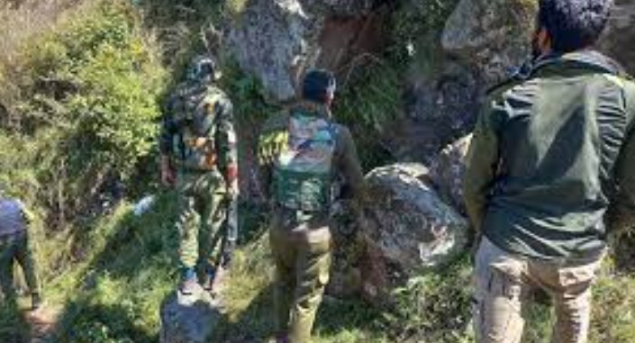 Vasundra Masoodi calls for establishing mobile schools, capping school fee, bags’ weight