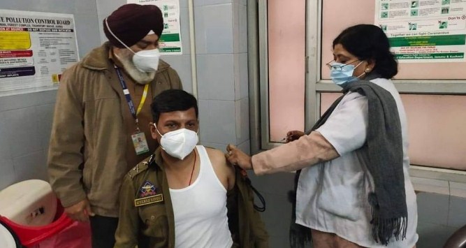 IGP Jammu Mukesh Singh Gets Covid-19 Vaccine Shot