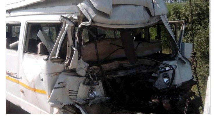 Jammu and Kashmir: 7 killed, 25 injured as vehicle falls into gorge in Rajouri