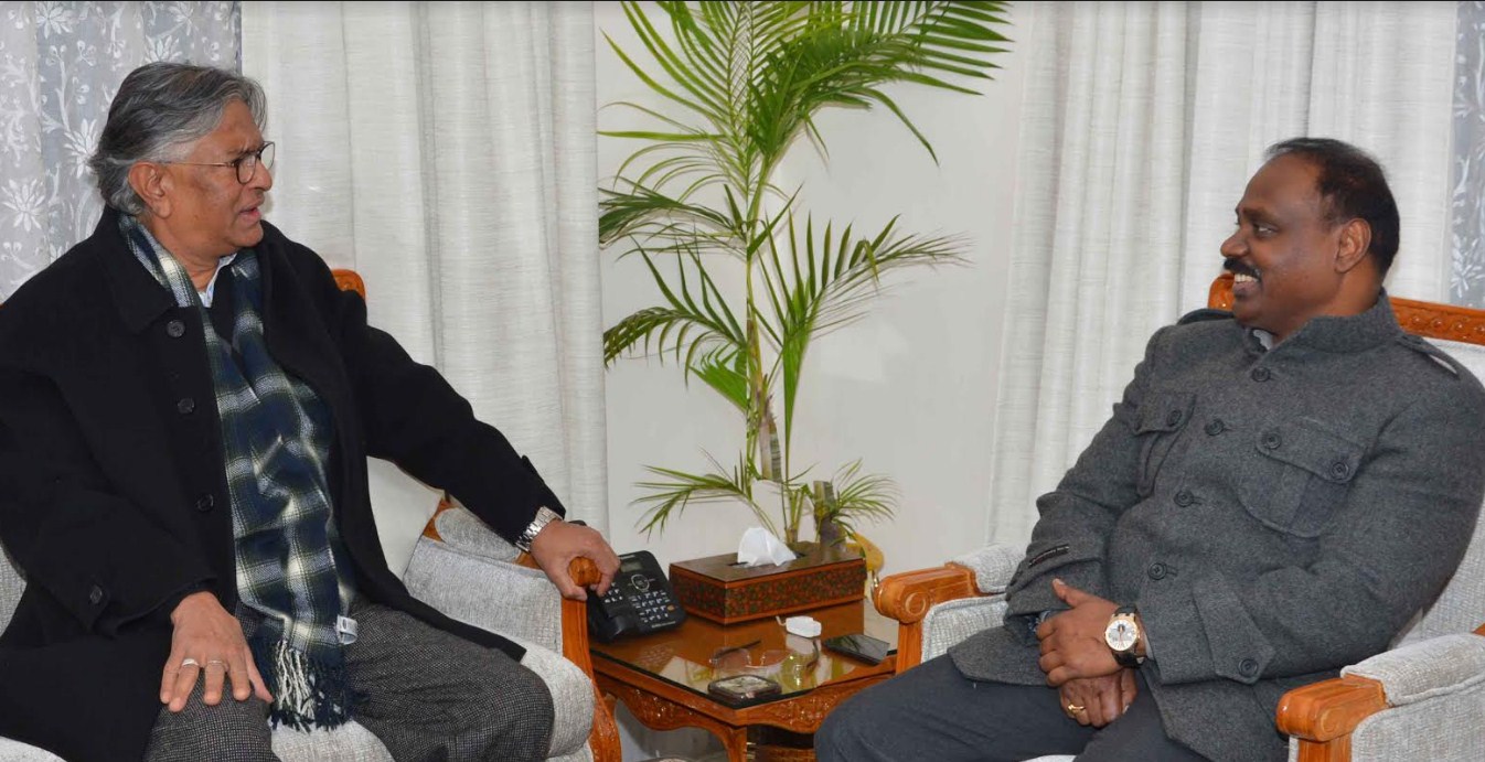 VC Kashmir University calls on Lt. Governor