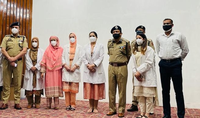 DG SDRF deploys 100 personnel for Covid-19 centre at NIT Srinagar