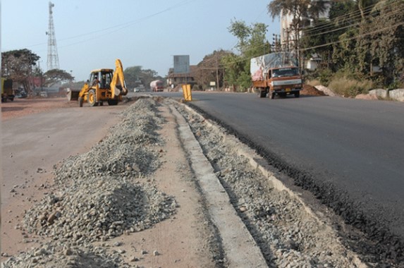 NHAI boosts road infra in J&K, over 130 km highways constructed in 3 years: Gadkari