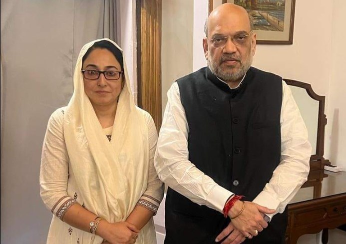 Chairperson J&K Waqf Board calls on Lt Governor