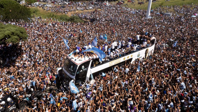 Messi Evacuated By Helicopter After Crowds Swarm Team Bus At 3 am