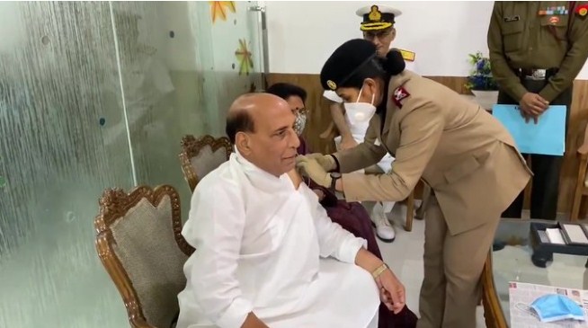 ‘Bas ho gaya’: Rajnath Singh gets his first dose of COVID vaccine