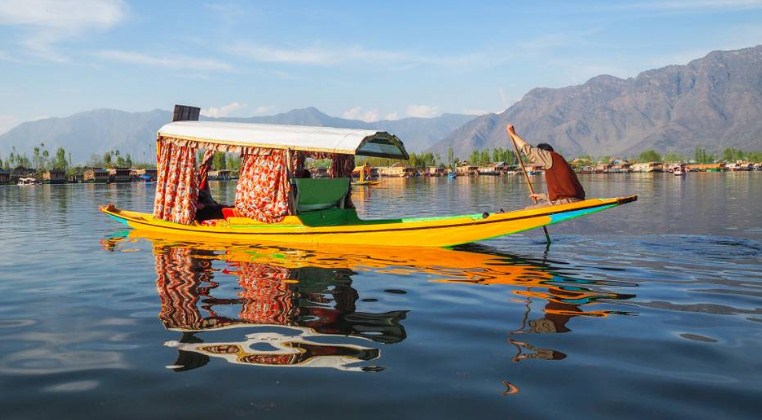 Stage set for constituting first ever District Development Councils in J&K