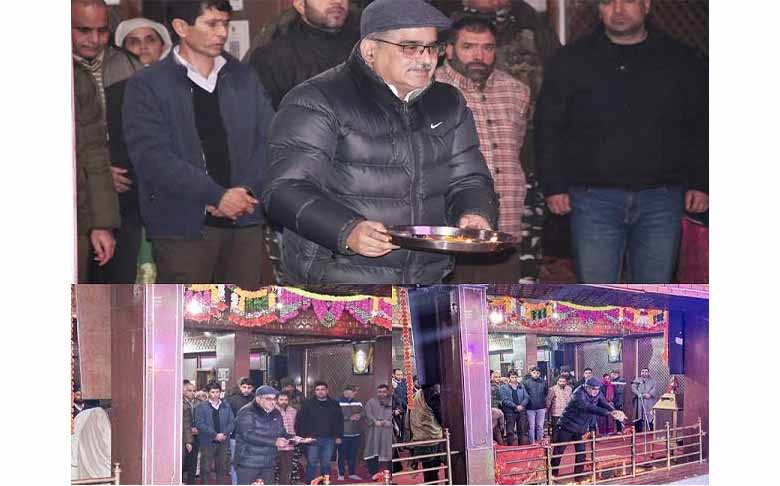 CS pays obeisance at  Kheer Bhawani Temple Tullamulla