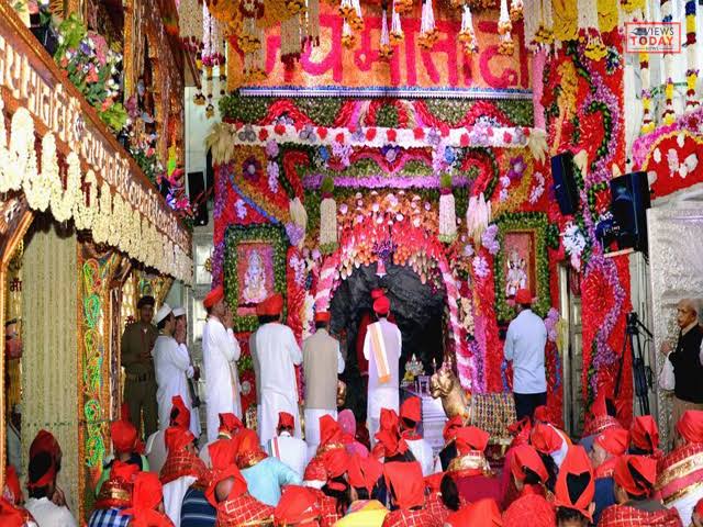 Vaishno Devi Board introduces screening of live 'Atka Aarti'  at Katra for pilgrims