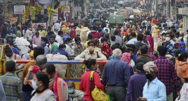 Delhi govt seeks Centre's nod to impose lockdown in Covid hotspots markets