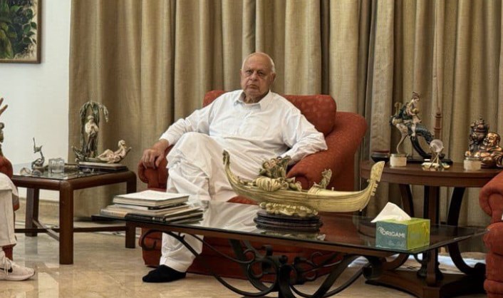 Farooq Abdullah won't contest LS polls due to health reasons Omar Abdullah
