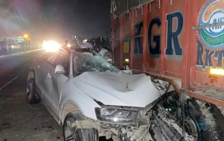 Youth from Srinagar dies in road accident in Kathua, another injured